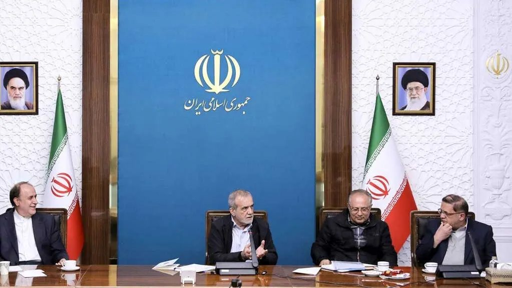 مسعود پزشکیان در دیدار با نمایندگان استان همدان درباره سیاست‌های دولت چهاردهم