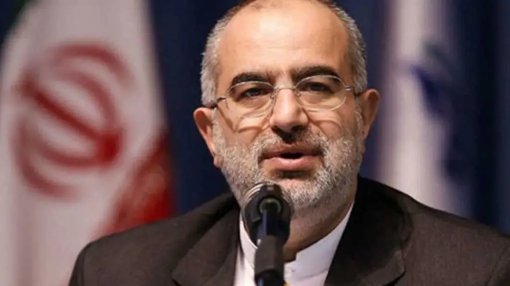 دونالد ترامپ در حال مذاکره با رهبران جهان