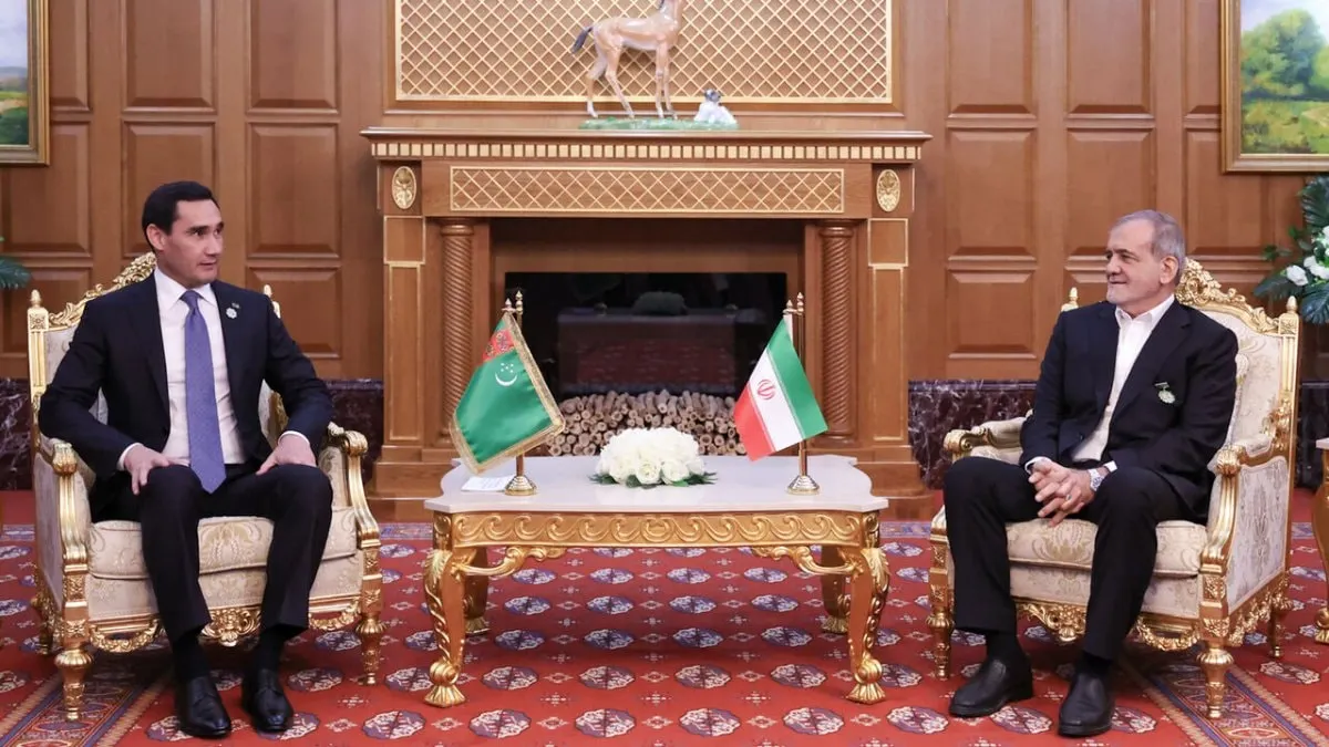 دیدار مسعود پزشکیان و سردار بردی‌محمداف در ترکمنستان