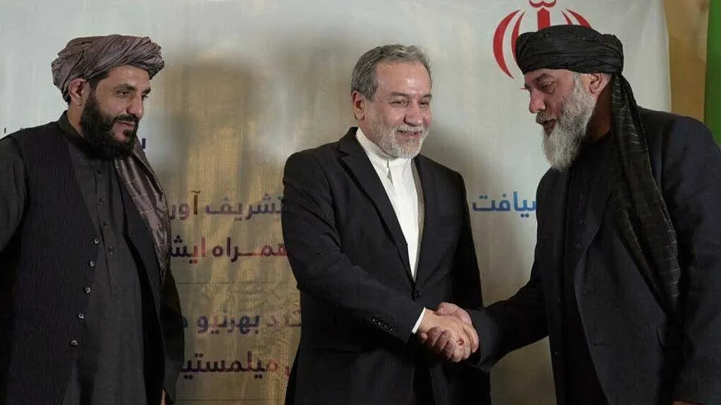 دیدار وزیر خارجه ایران با مقامات افغانستان در کابل