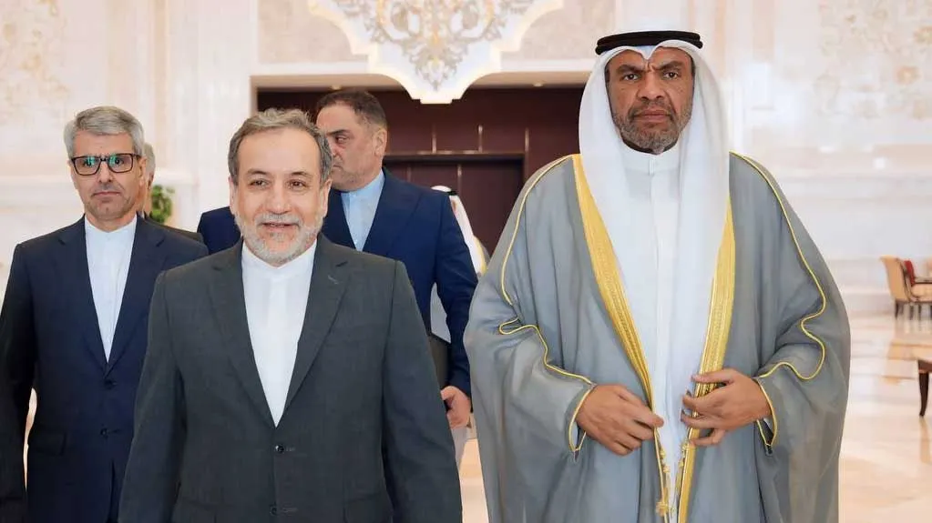 دیدار دیپلماتیک عراقچی با ولیعهد کویت