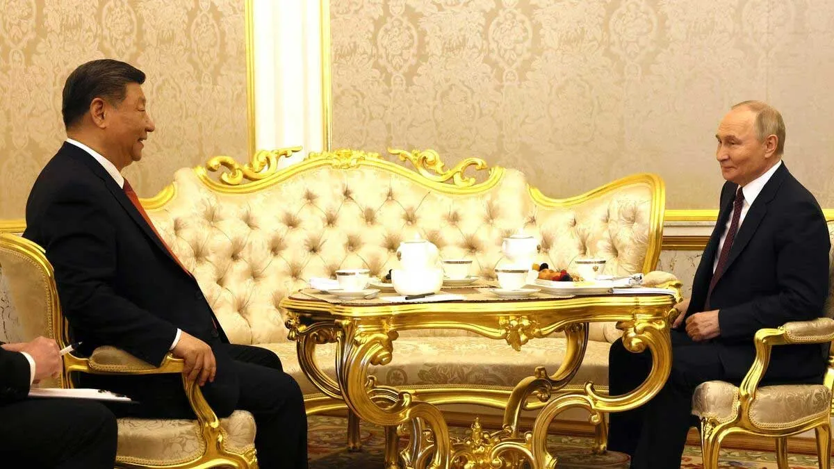 پوتین و شی جینپنگ در مراسم دیپلماتیک