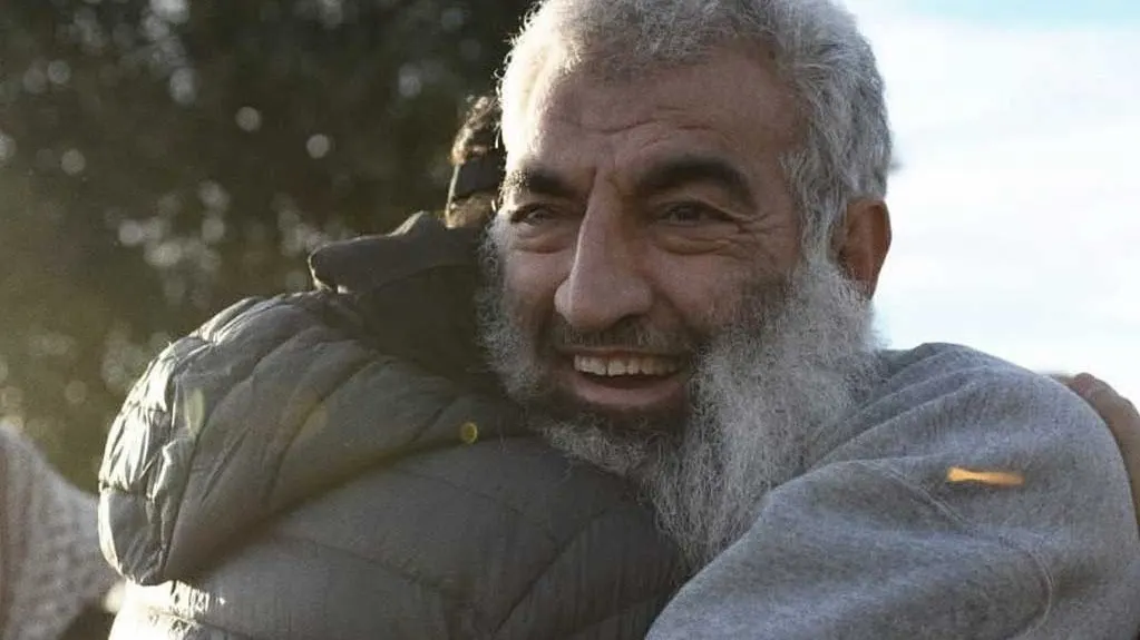 لحظه آزادی مفید عبدالقادر مشعل از زندان فدرال تگزاس