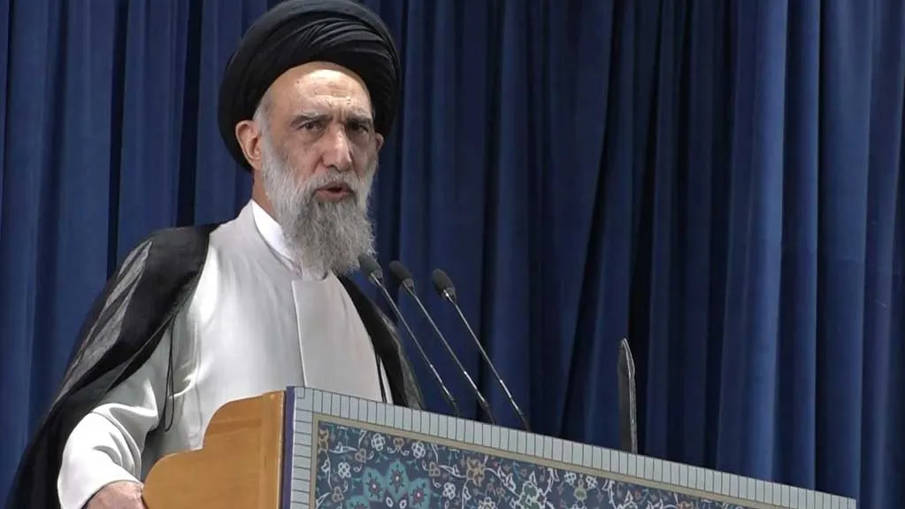 خطبههای نماز جمعه اصفهان درباره مقاومت و راهپیمایی ۱۳ آبان