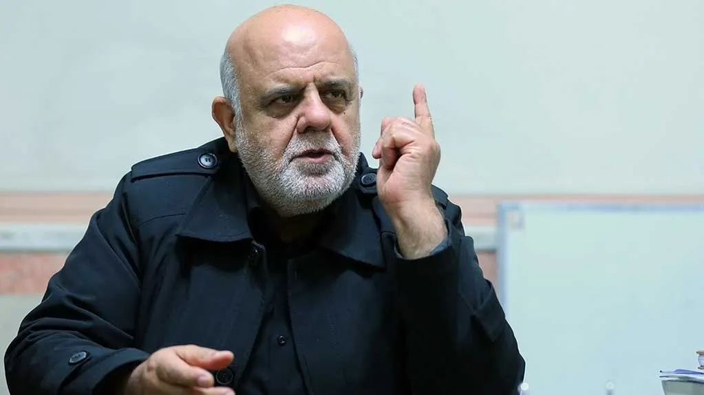 سردار ایرج مسجدی در حال سخنرانی درباره آمادگی نیروهای مسلح