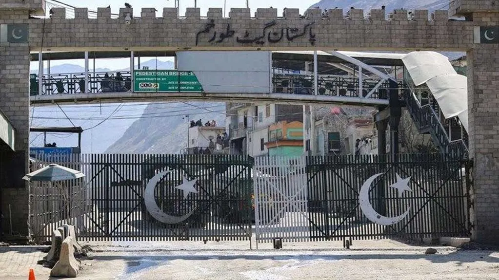گذرگاه مرزی تورخم میان افغانستان و پاکستان