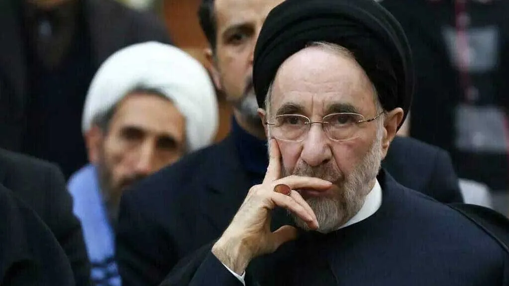 تقابل دیدگاه‌های خاتمی و روزنامه کیهان درباره تعامل با غرب