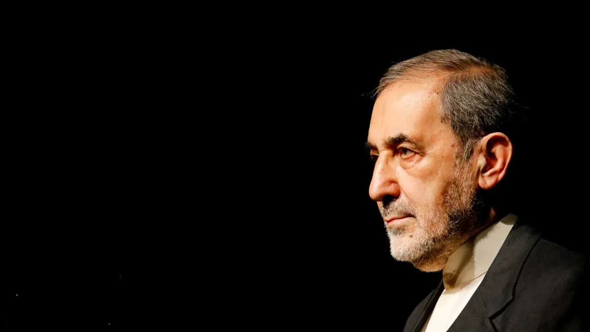 تأسیسات هستهای ایران و پرچم جمهوری اسلامی