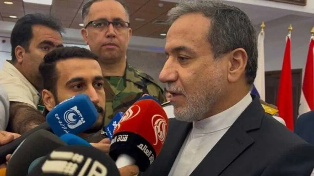 عراقچی در حال گفتگو درباره تحولات سوریه