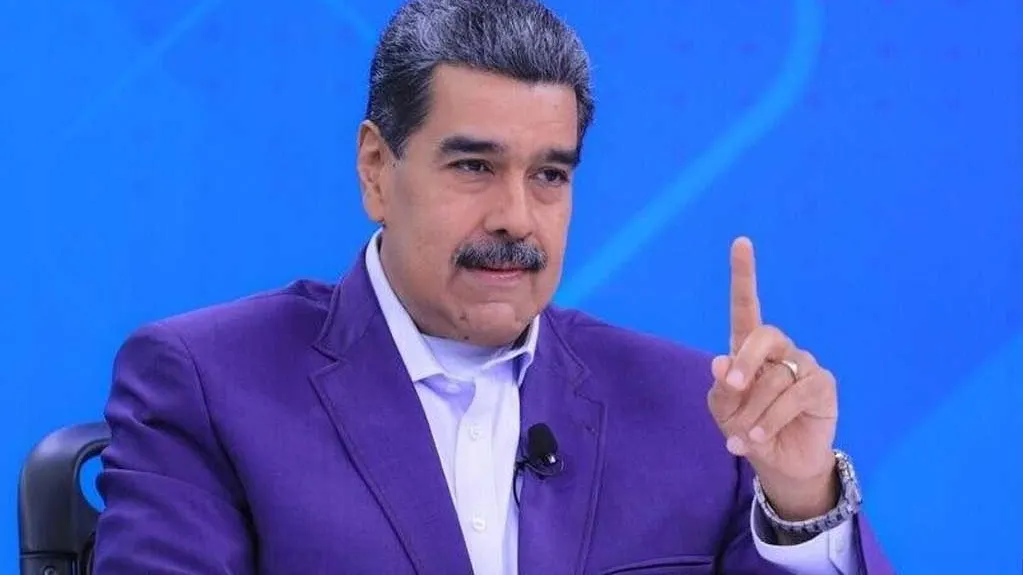 نیکلاس مادورو در حال سخنرانی درباره نظم جهانی چندقطبی