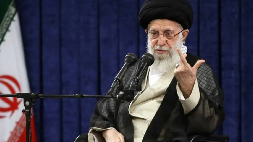 دیدار رهبر انقلاب با فعالان بخش خصوصی در رویداد پیشگامان پیشرفت