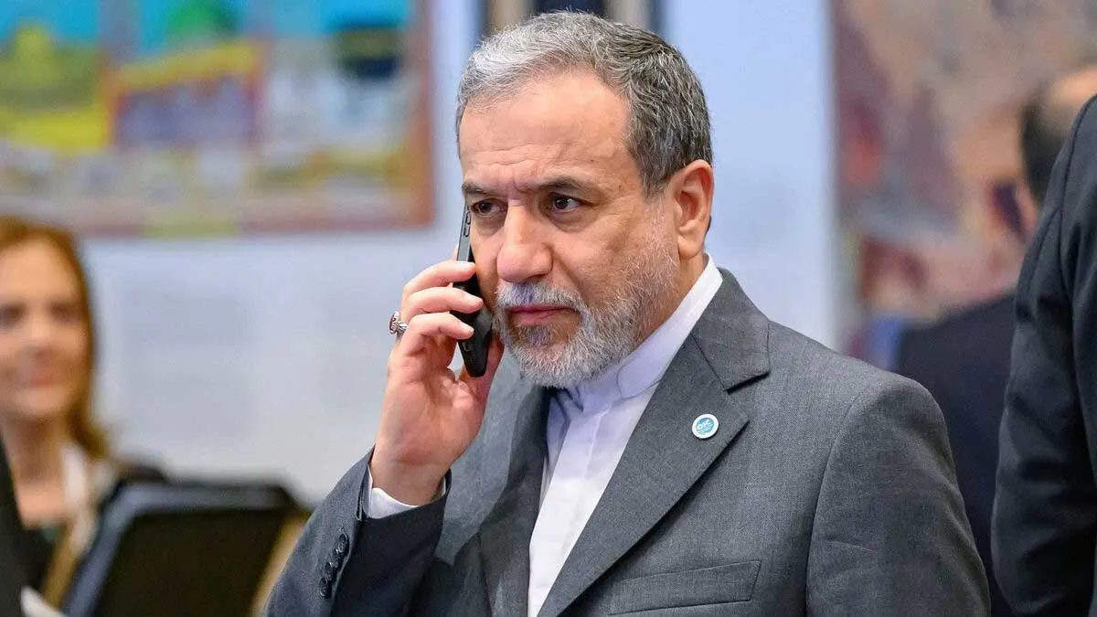 وزیر امور خارجه ایران در حال اعلام موضع درباره آژانس بینالمللی انرژی اتمی