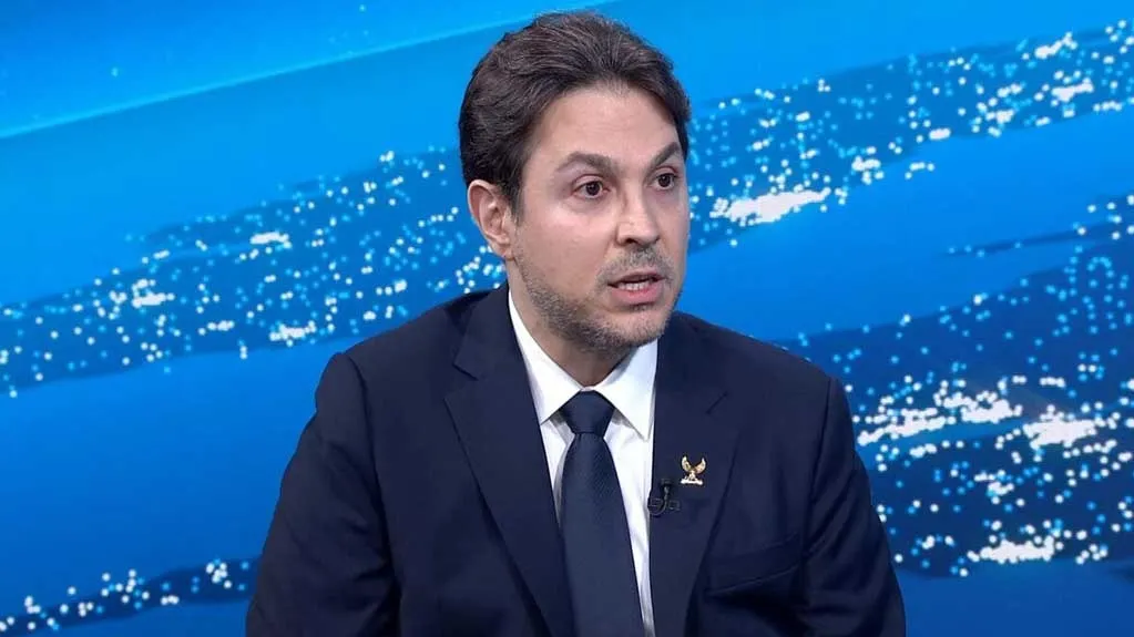 تغییر قدرت در دمشق: پرچم تحریرالشام بر فراز کاخ ریاست جمهوری سوریه