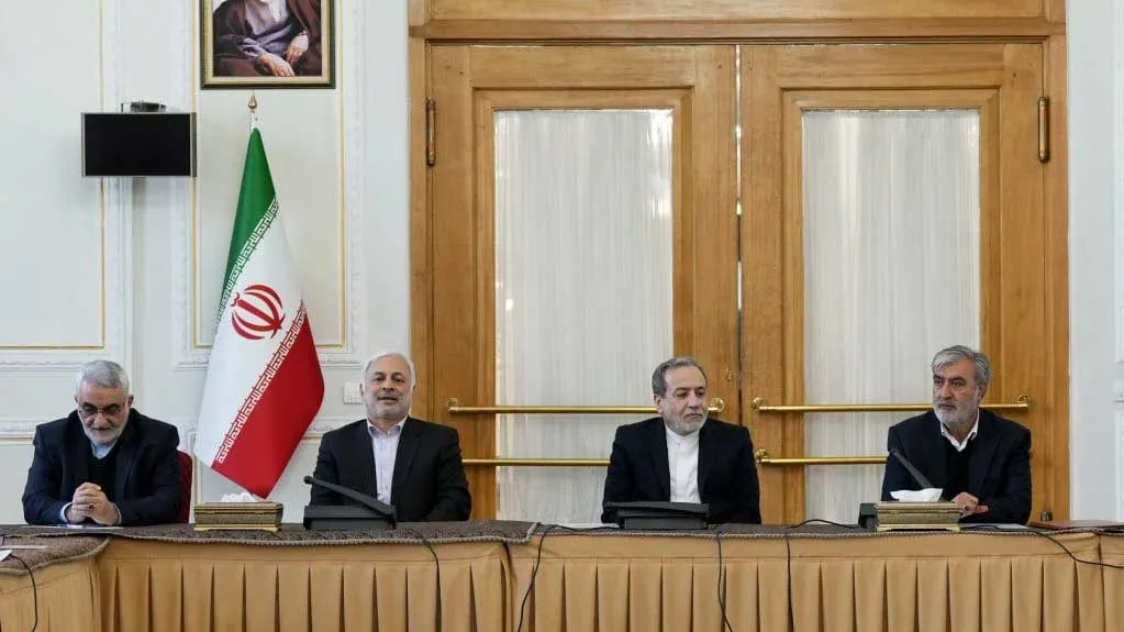 نشست مشترک وزیر امور خارجه و اعضای کمیسیون امنیت ملی مجلس شورای اسلامی