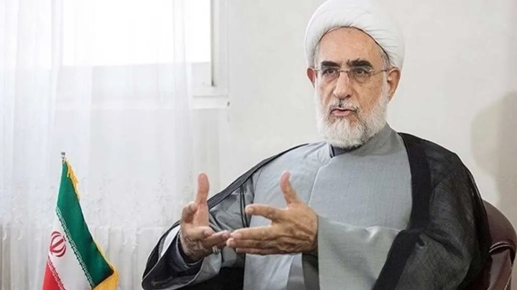 منتجبنیا در حال انتقاد از مخالفان مذاکره با آمریکا