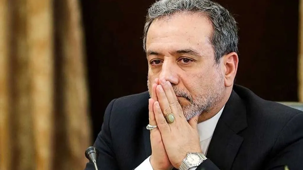 وزیر امور خارجه ایران در حاشیه دیدار با هلال احمر