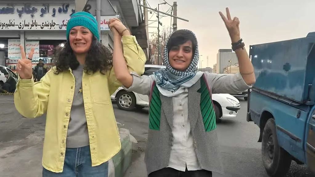 تصویر الهه محمدی و نیلوفر حامدی، خبرنگاران محکوم به حبس