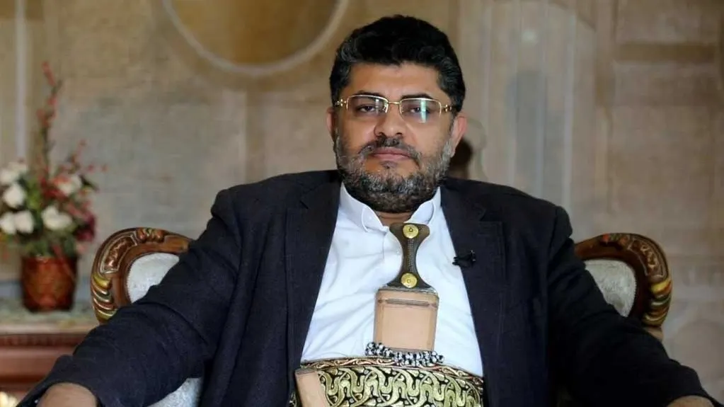 محمد علی الحوثی در حال سخنرانی در تجمع حمایت از فلسطین در استان صعده یمن