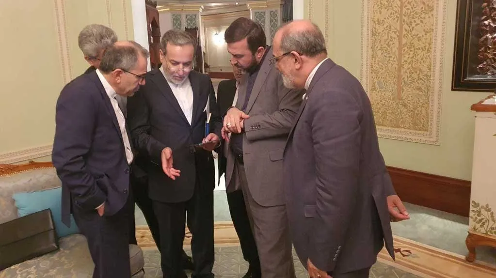 مذاکرات غیرمستقیم ایران و آمریکا با میانجیگری عمان