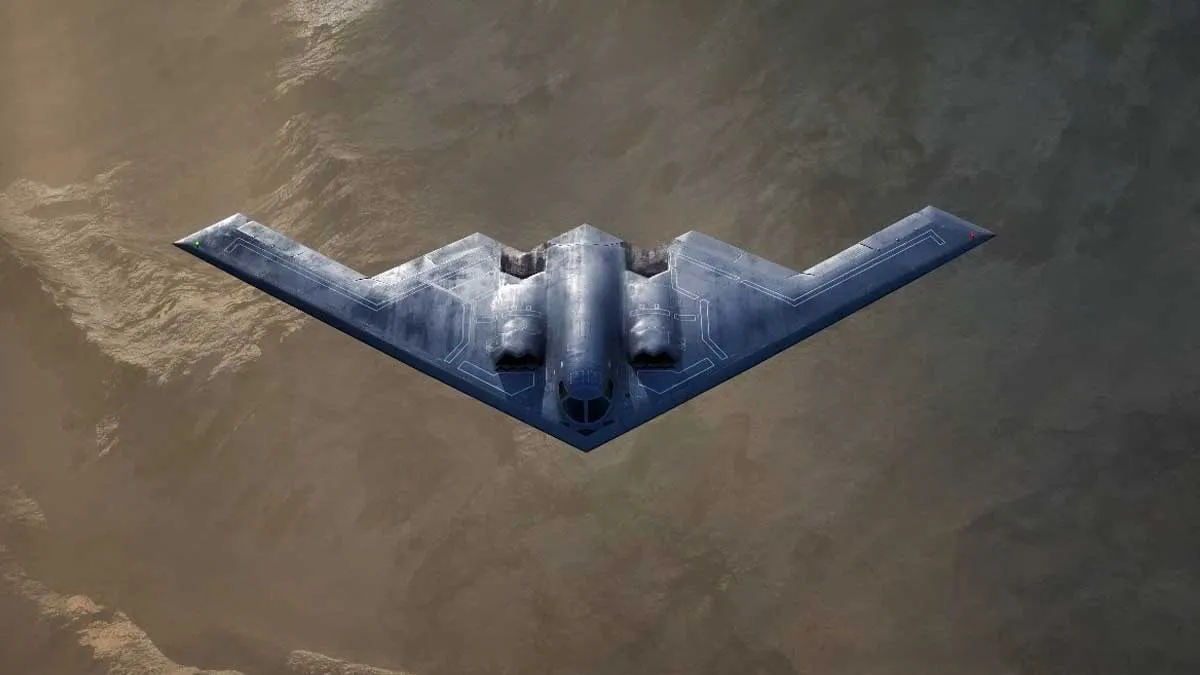 بمبافکن راهبردی B-2 آمریکا در حال پرواز