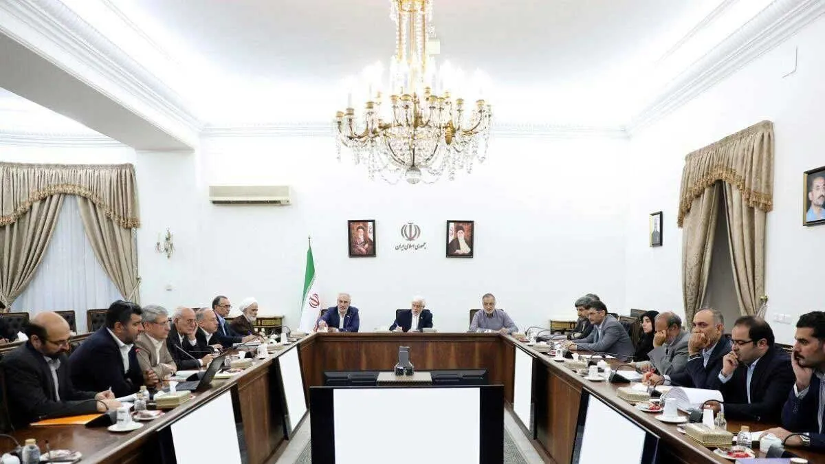 جلسه ستاد بازسازی خسارات جنگ